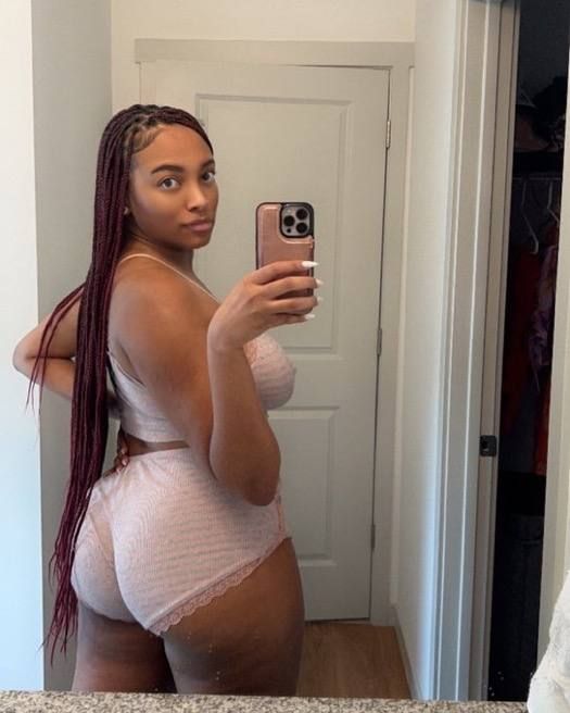 Horny wet pussy - Image 3